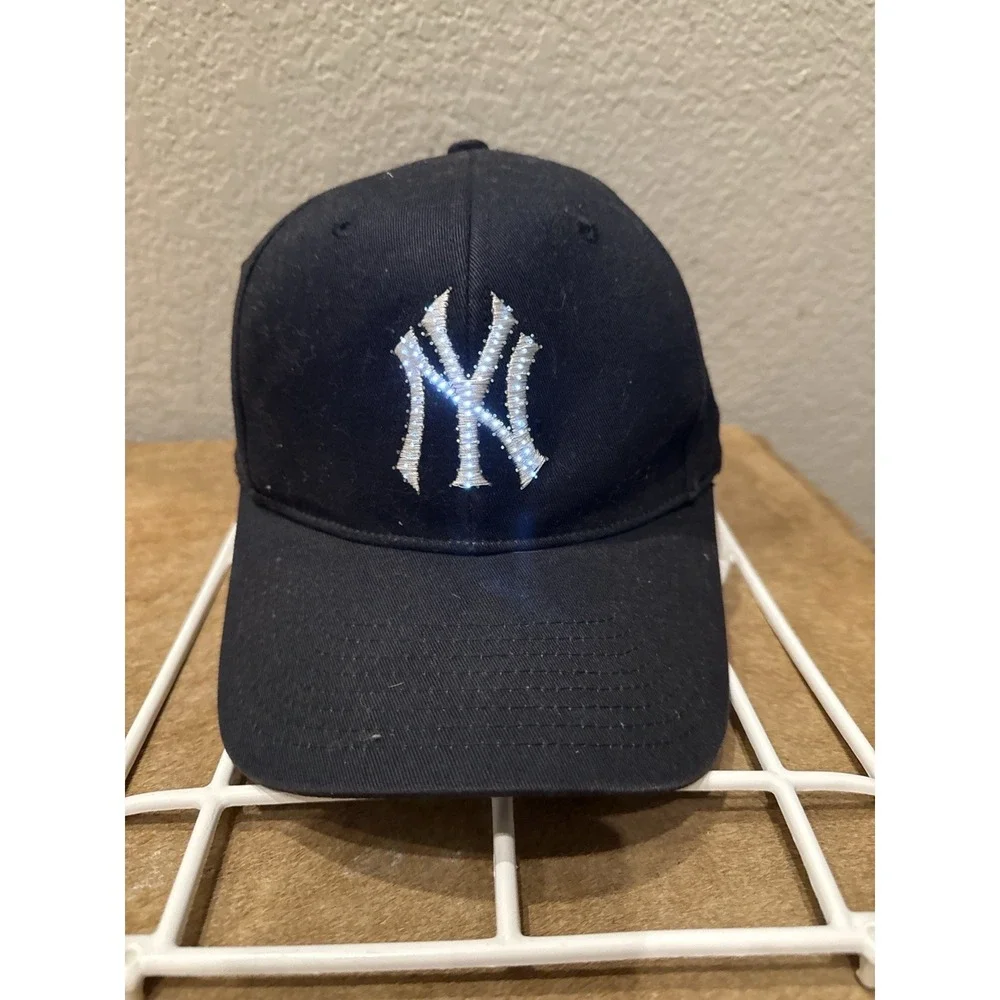 Vintage‎ New York Yankees Fiber Optic Light-Up Baseball Cap by Lightwear.